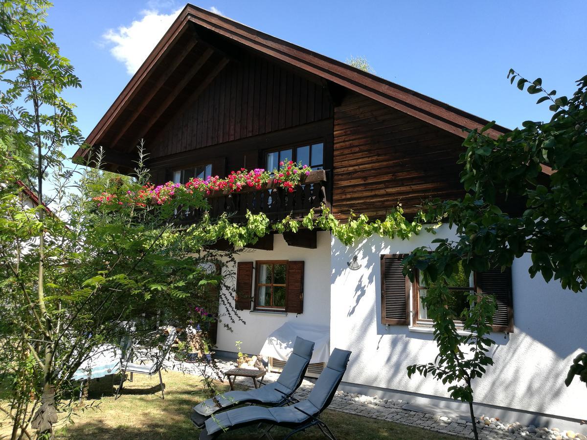 Apartment Haus Merlin Am Boeckelsberg 바이마르 외부 사진
